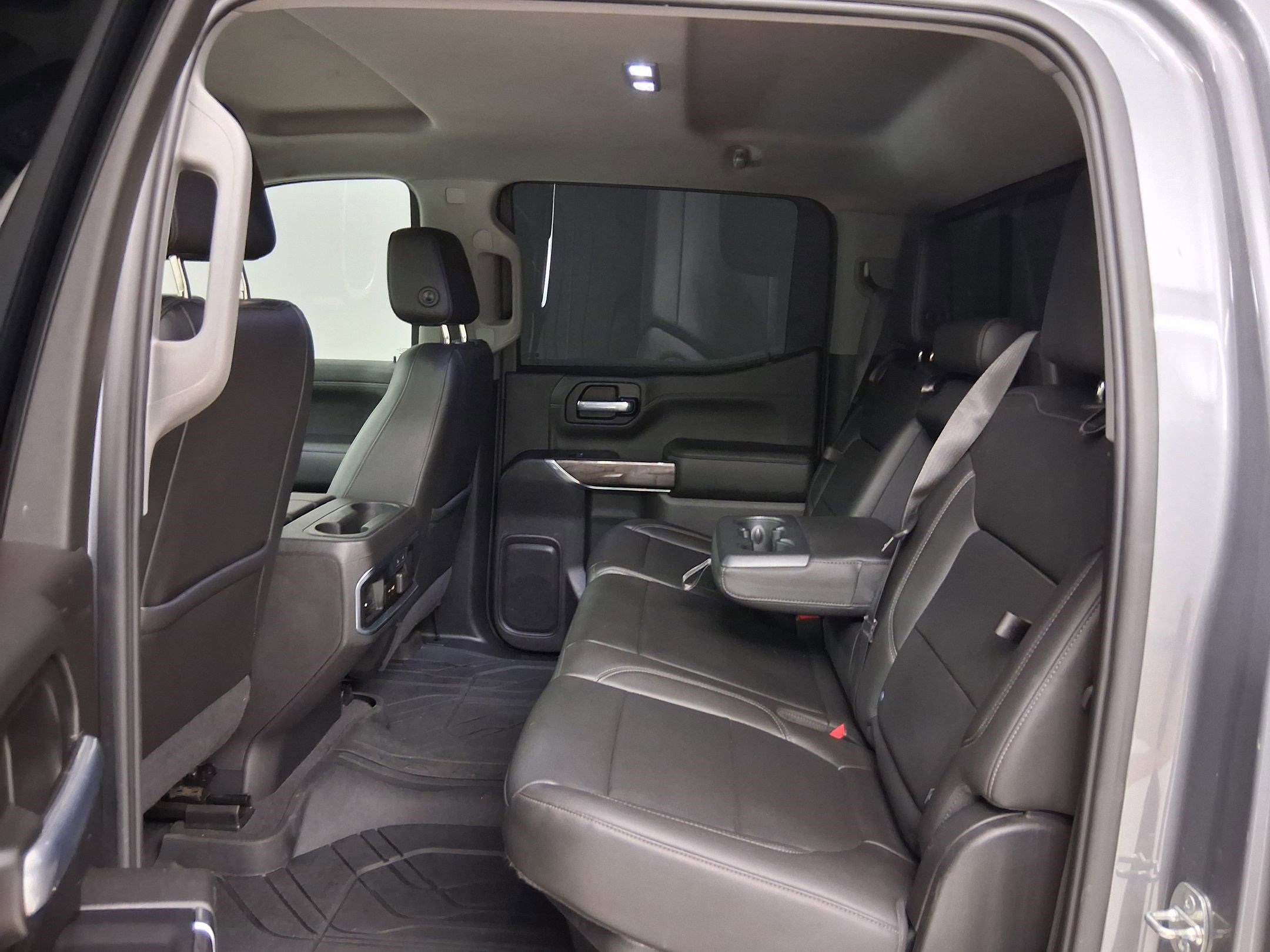 Used 2020 Chevrolet Silverado 1500 LTZ w/ LTZ Plus Package RWD image 12
