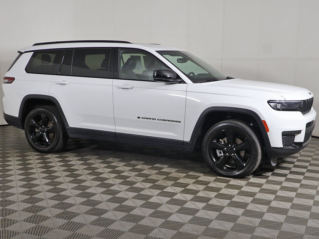 Used 2023 Jeep Grand Cherokee L Laredo AWD/4WD image 15