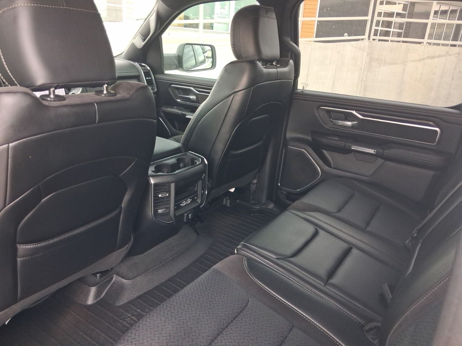 Used 2024 RAM 1500 Laramie AWD/4WD image 16