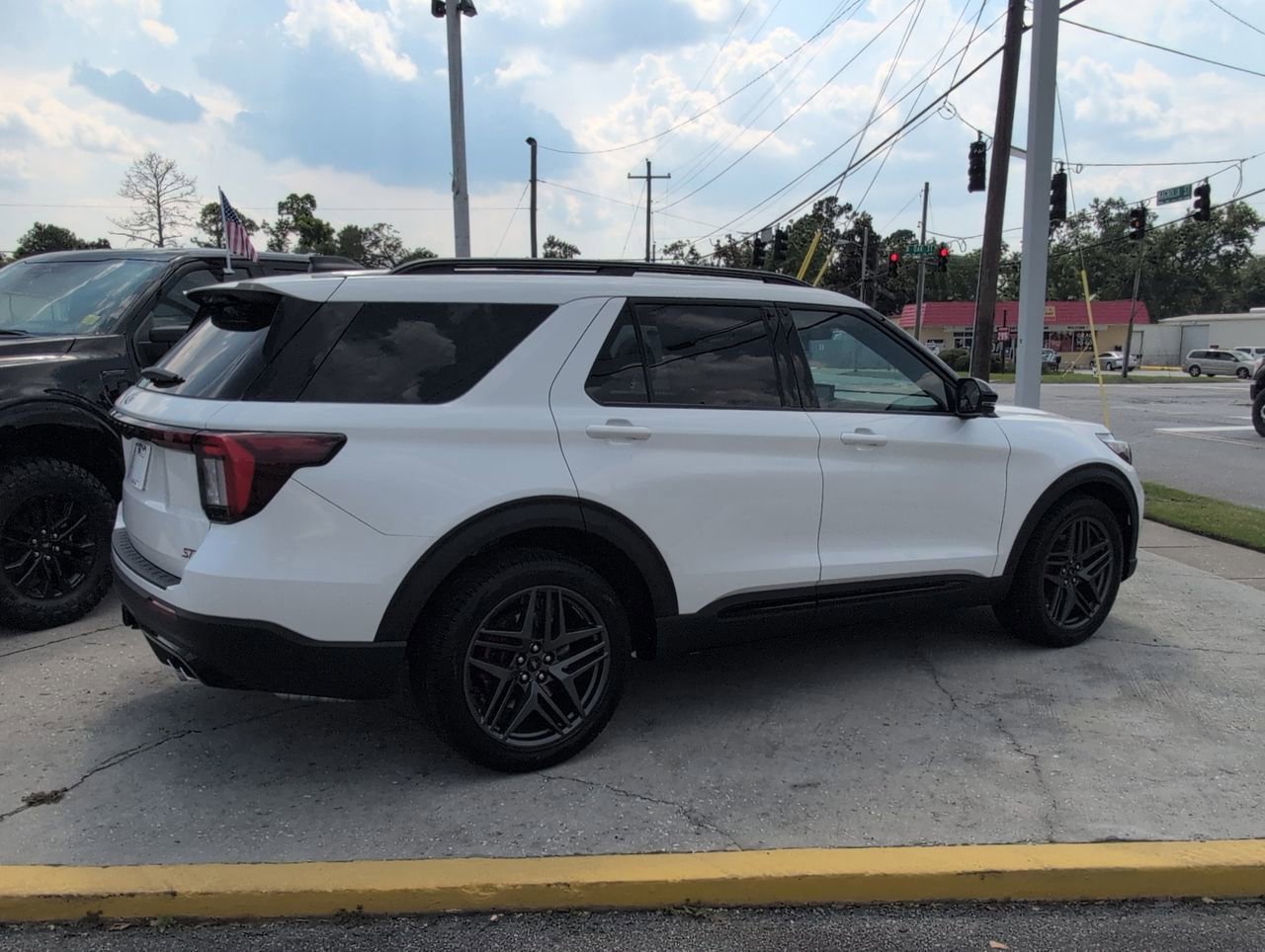 New 2025 Ford Explorer ST w/ Sun And Sound Package image 4