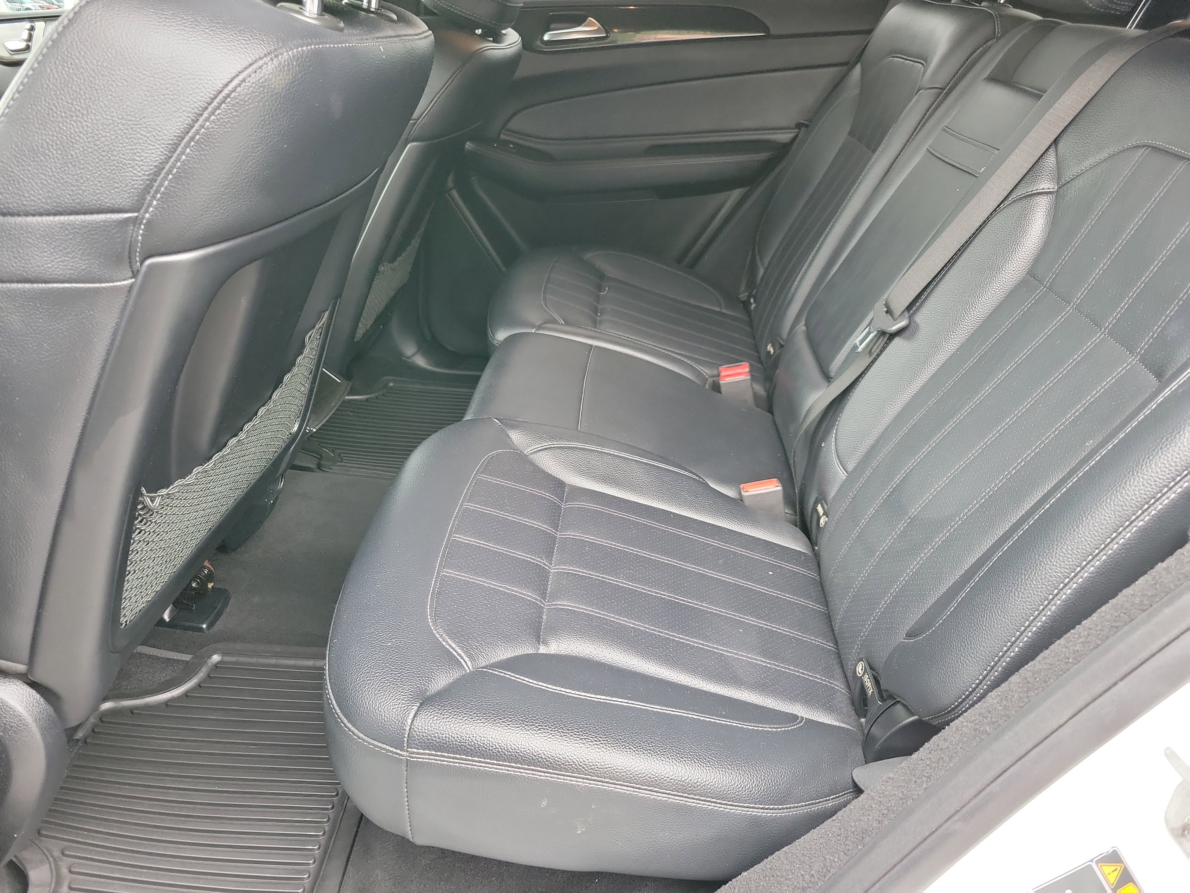 Used 2018 Mercedes-Benz GLE 350 w/ Premium 1 Package image 9