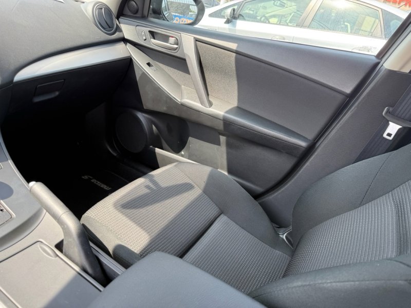 Used 2013 MAZDA MAZDA3 i Touring FWD image 20