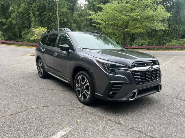 Used 2024 Subaru Ascent Touring AWD/4WD image 1