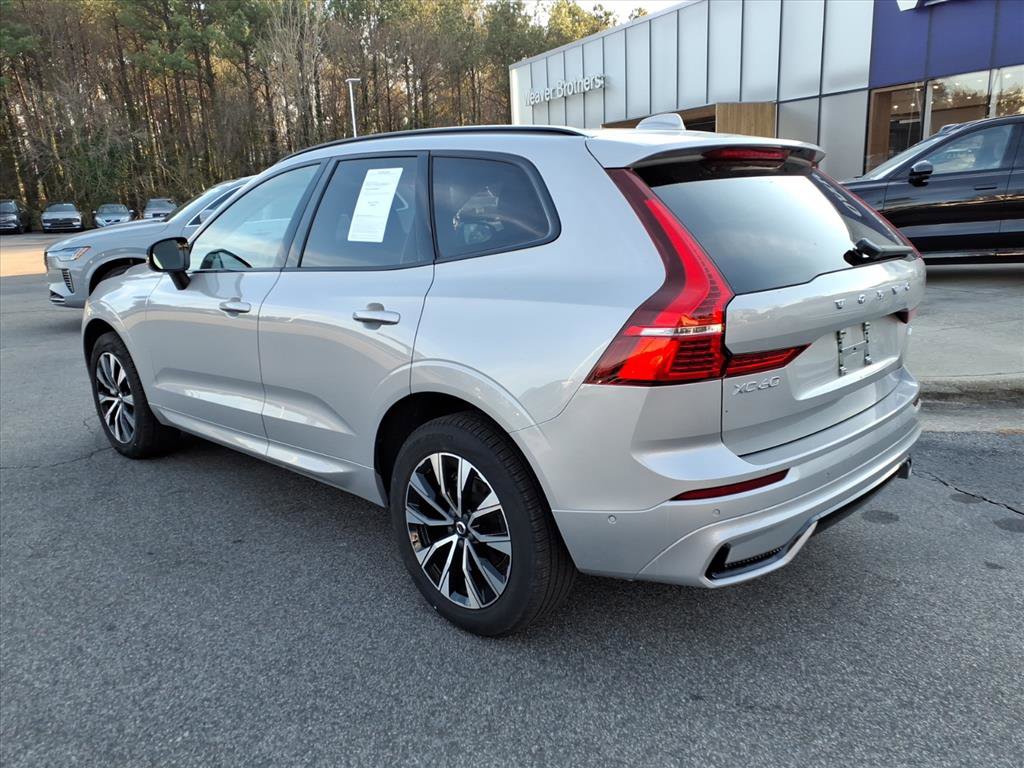 Certified 2025 Volvo XC60 B5 Plus image 7