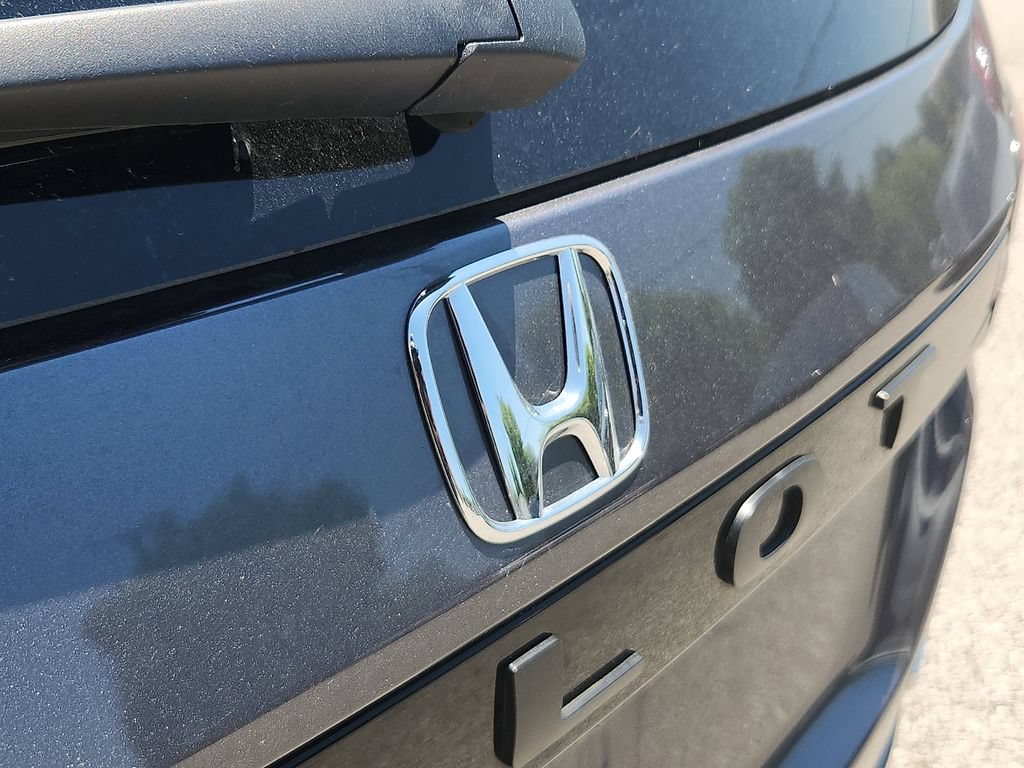 Certified 2025 Honda Pilot Touring image 27
