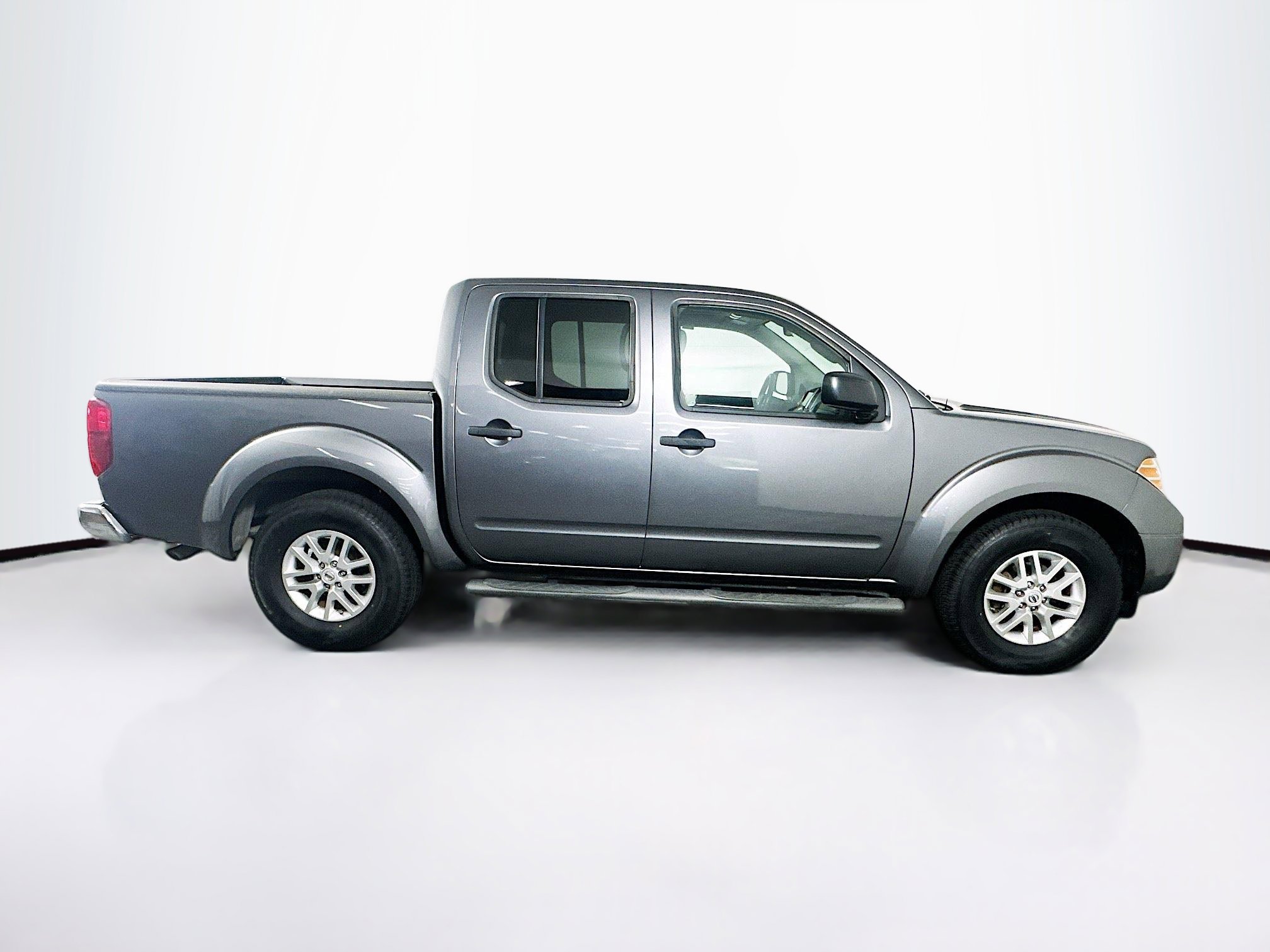 Used 2019 Nissan Frontier SV image 10