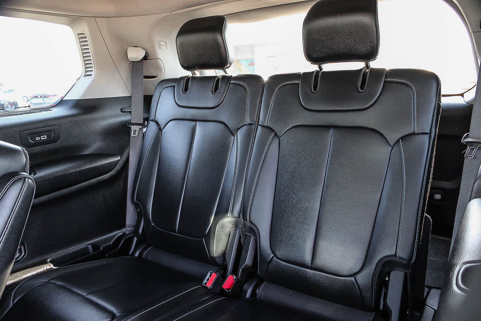 Used 2022 Jeep Grand Cherokee L Limited AWD/4WD image 19