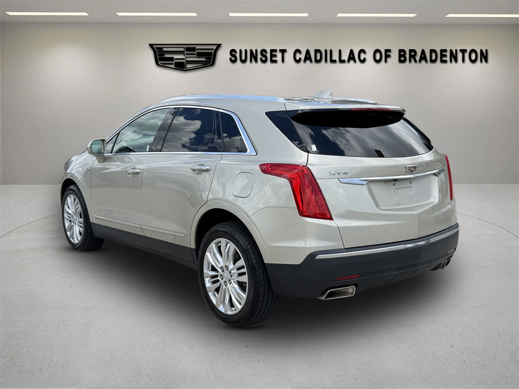Used 2017 Cadillac XT5 Premium Luxury FWD image 5