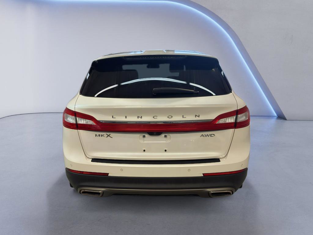 Used 2017 Lincoln MKX Reserve AWD/4WD image 5