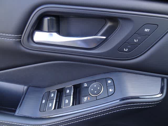 Used 2023 Nissan Rogue SL w/ SL Premium Package AWD/4WD image 20
