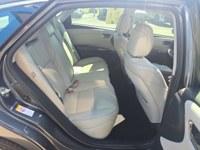 Used 2018 Toyota Avalon Limited FWD image 38