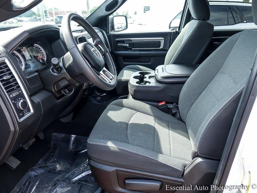 Used 2024 RAM 1500 Classic Warlock image 9