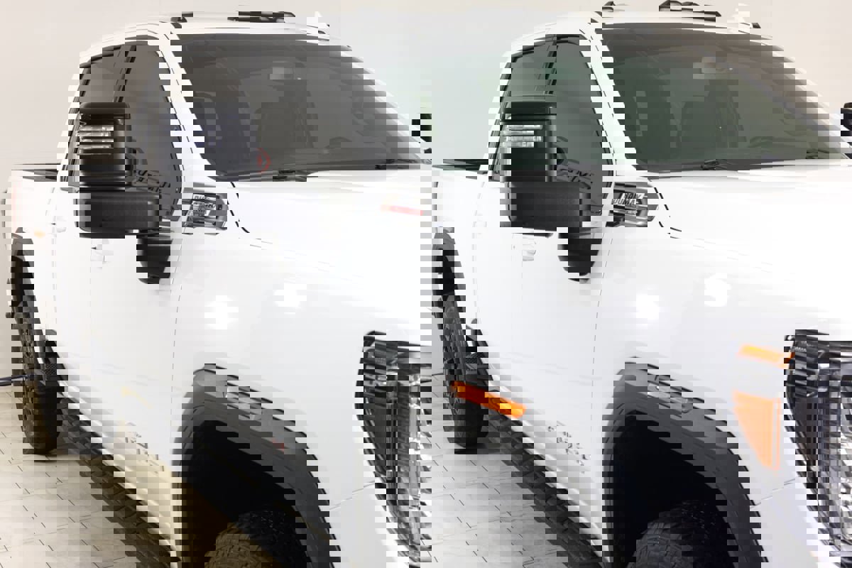 Used 2023 GMC Sierra 2500 AT4 w/ AT4 Preferred Package AWD/4WD image 43