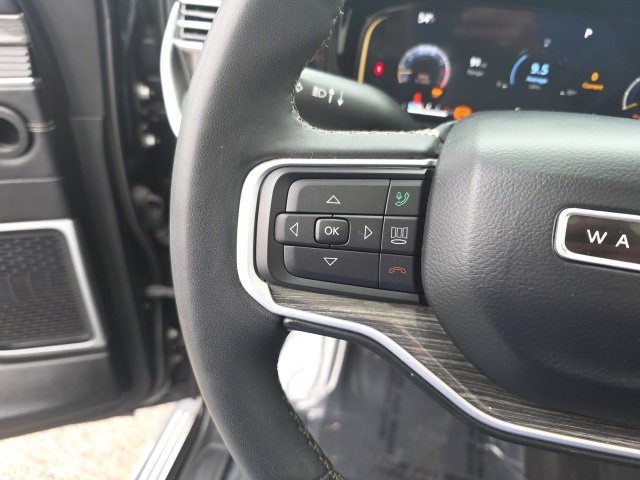 Used 2022 Jeep Wagoneer Series III w/ Premium Group I image 32