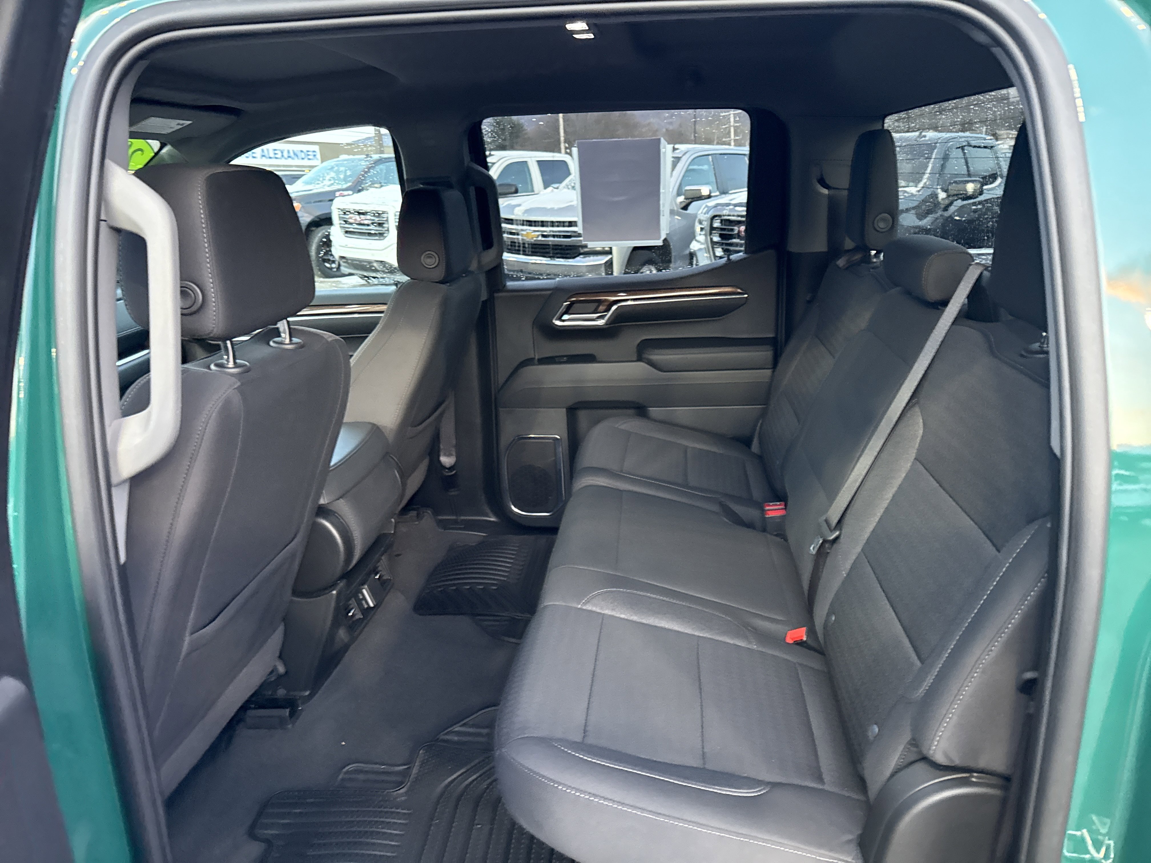 Used 2024 Chevrolet Silverado 1500 LT image 13