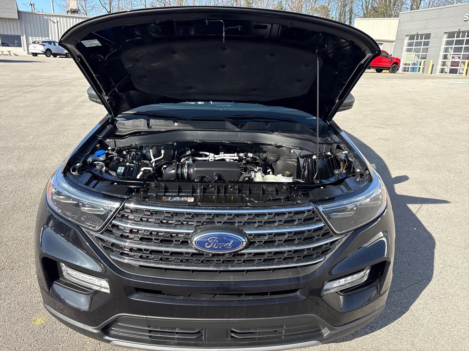 Used 2022 Ford Explorer XLT w/ Equipment Group 202A image 14