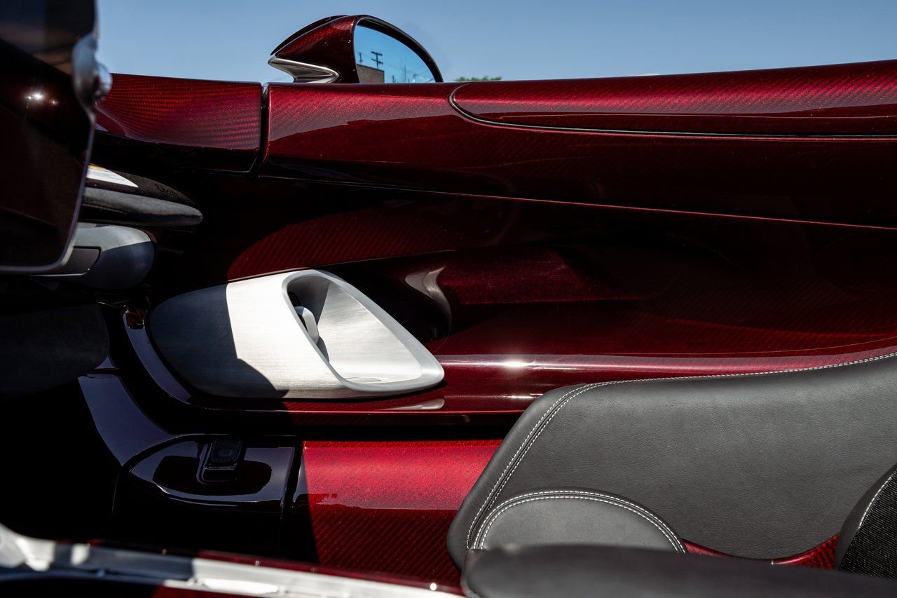 Used 2021 McLaren Elva RWD image 48