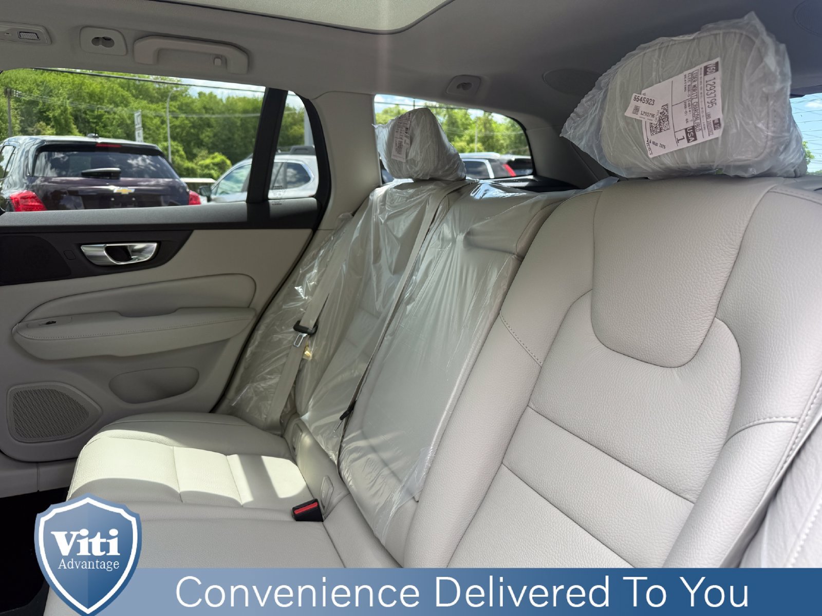 New 2026 Volvo V60 B5 Cross Country Plus w/ Protection Package Premier AWD/4WD image 11