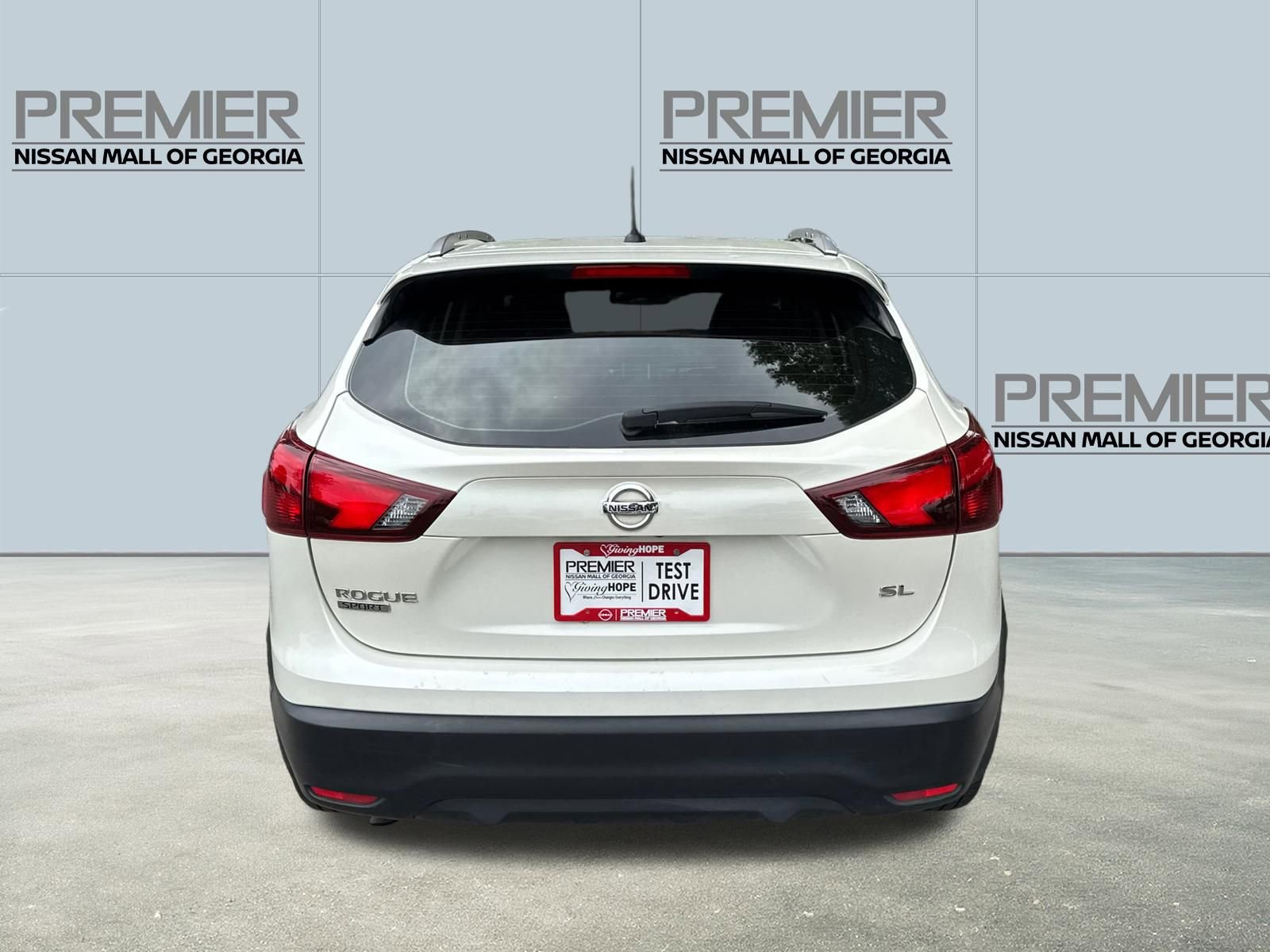 Used 2017 Nissan Rogue Sport SL w/ SL Premium Package FWD image 6