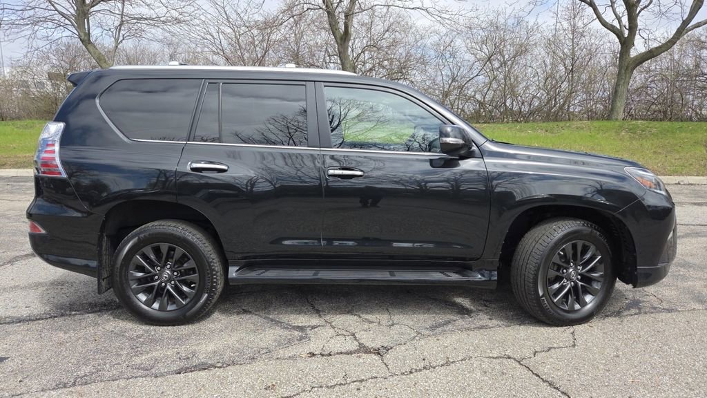 Used 2023 Lexus GX 460 Premium w/ Premium Package image 28