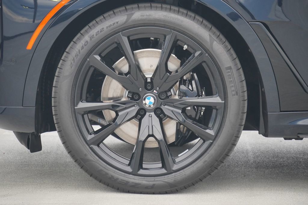 New 2026 BMW X7 M60i image 5