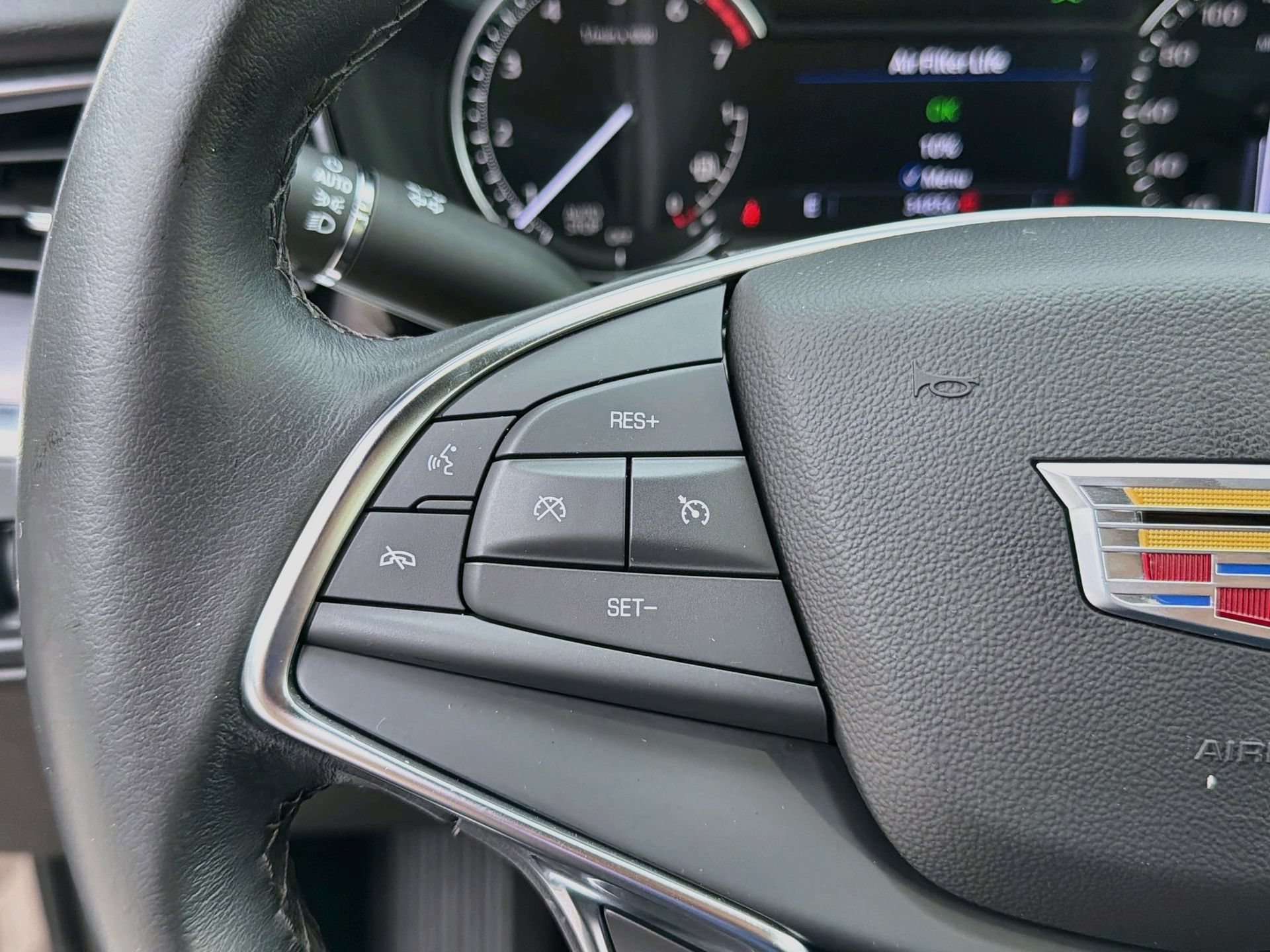 Certified 2023 Cadillac XT5 Luxury FWD image 37