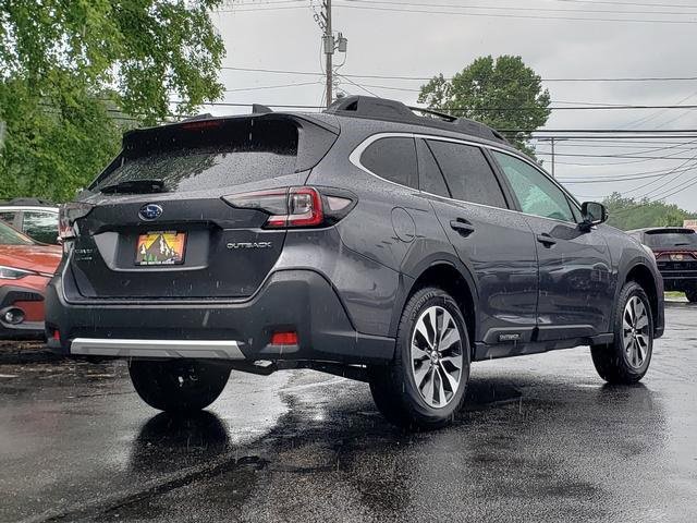 Used 2024 Subaru Outback Limited image 3