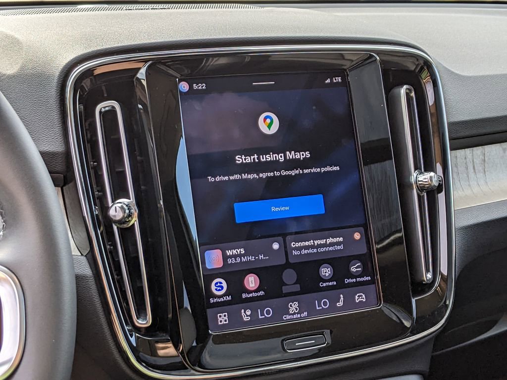 Used 2023 Volvo XC40 B5 Ultimate w/ Protection Package Premier image 16