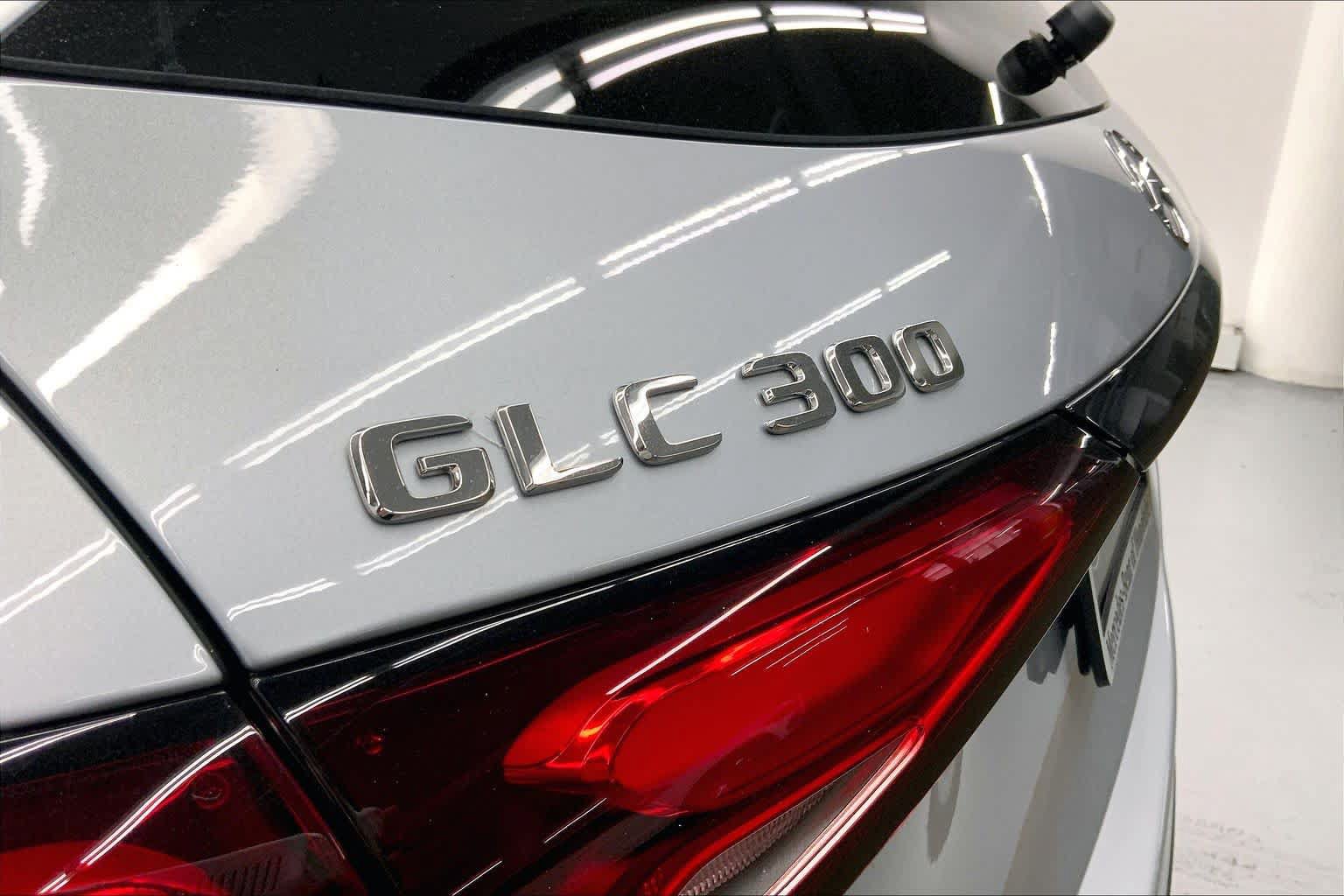 Used 2026 Mercedes-Benz GLC 300 image 14