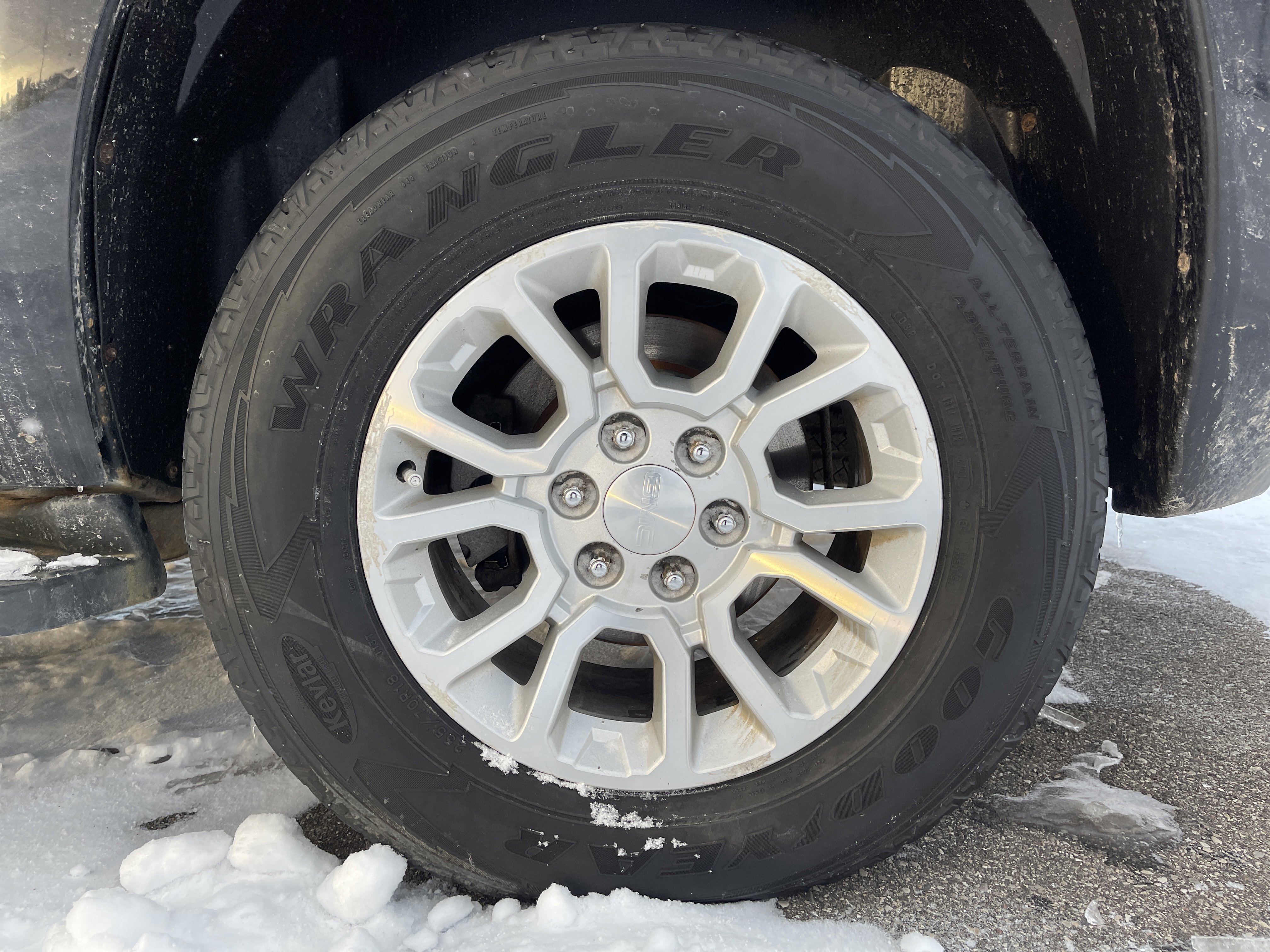 Used 2011 GMC Yukon SLT image 24