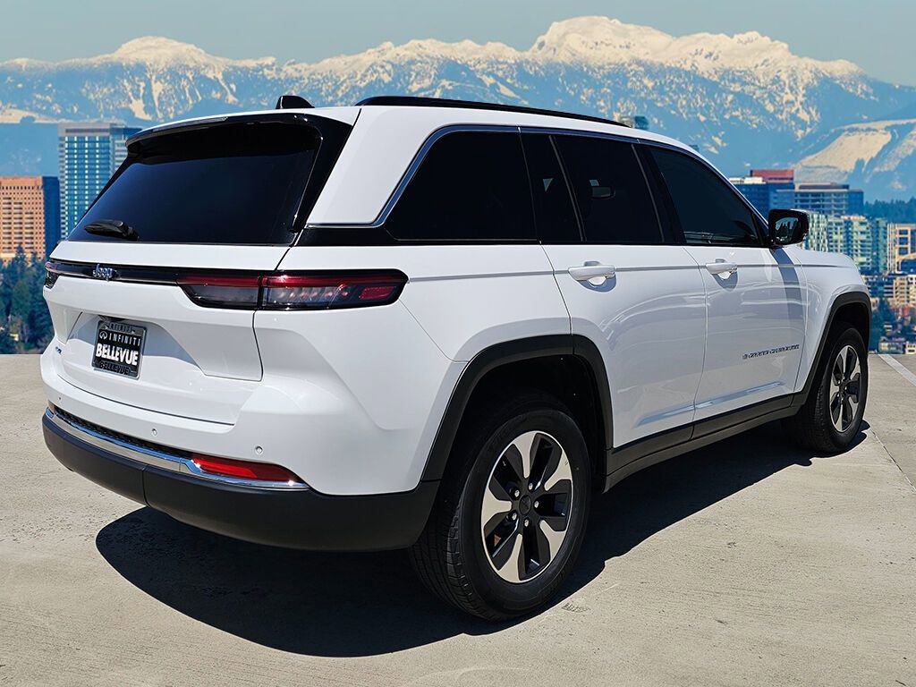 Used 2024 Jeep Grand Cherokee Limited 4xe image 7