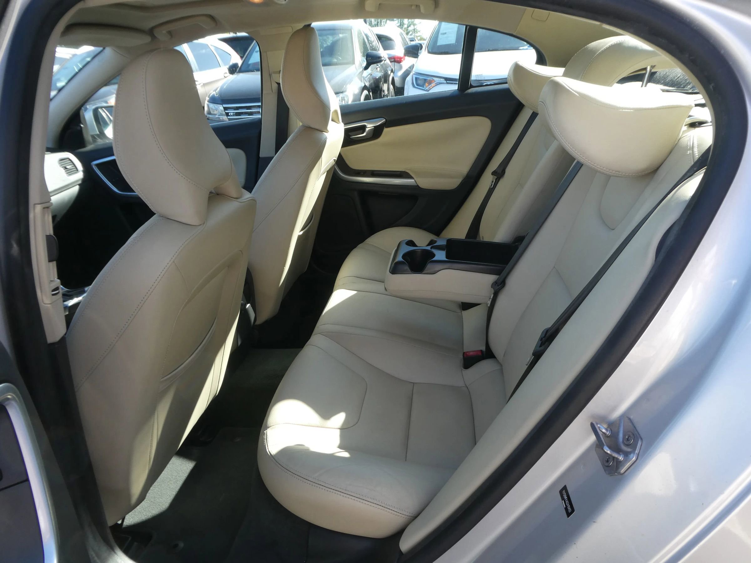 Used 2016 Volvo S60 T5 Premier w/ Convenience Package image 31