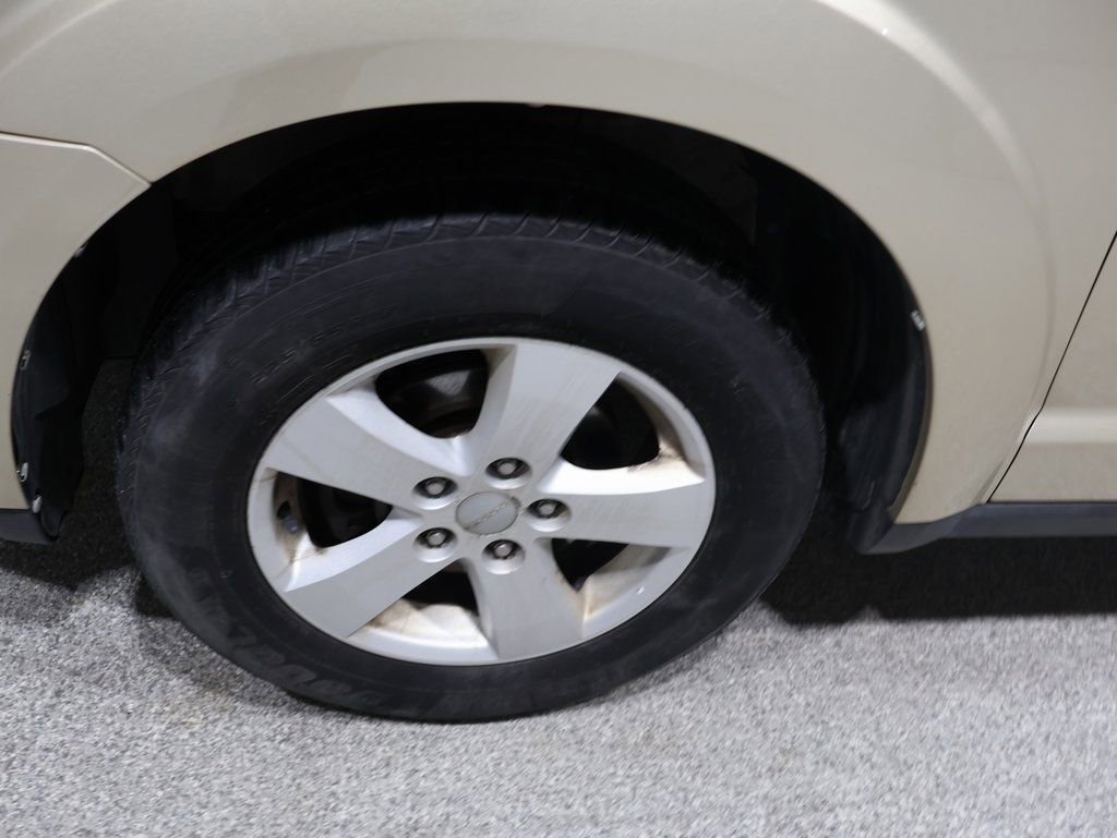 Used 2011 Dodge Journey Mainstreet w/ Flexible Seating Group image 10