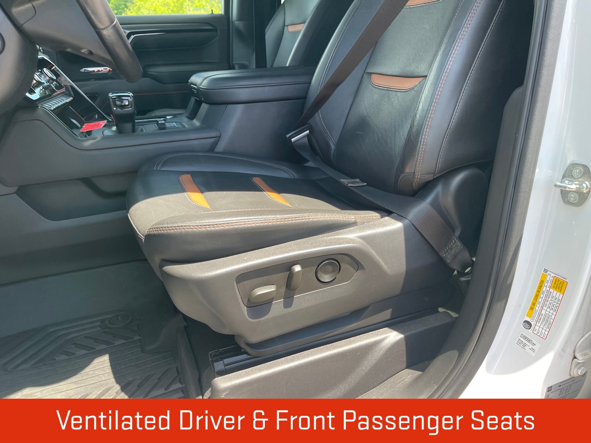 Used 2023 GMC Sierra 1500 AT4 w/ AT4 Premium Package AWD/4WD image 13