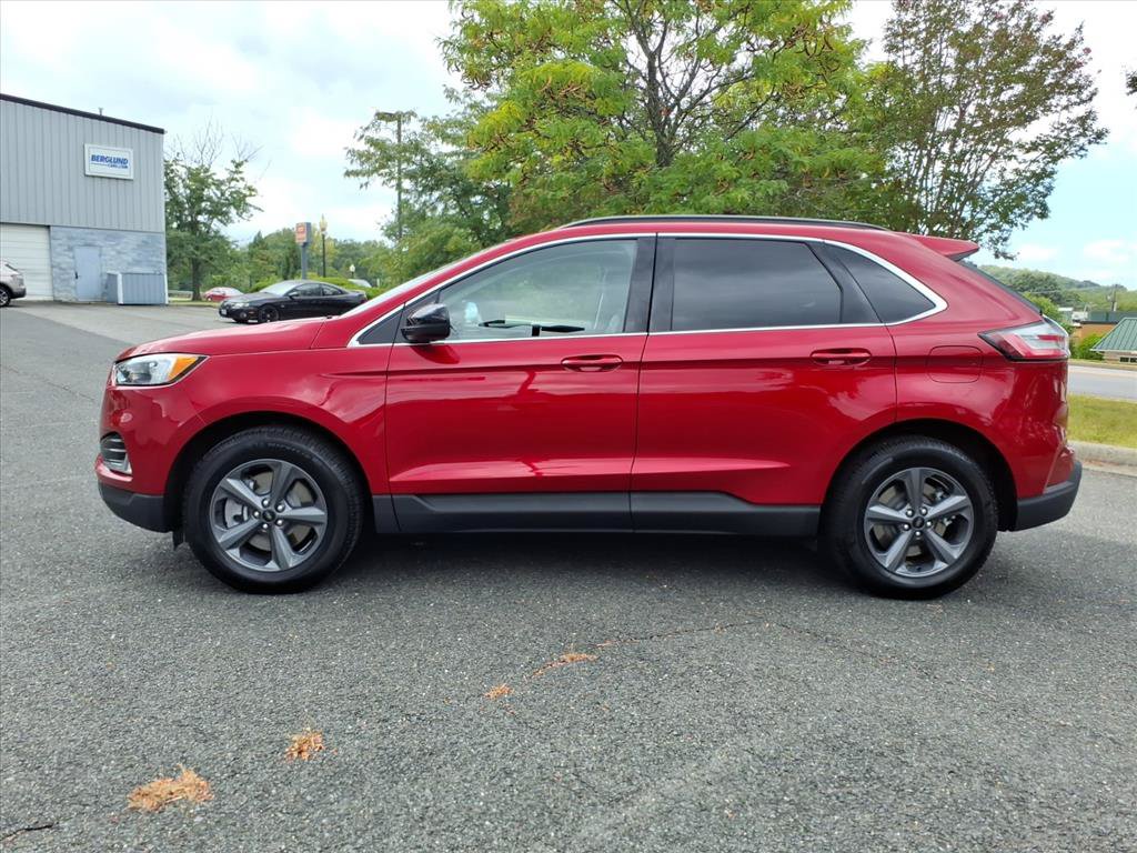 Used 2022 Ford Edge SEL w/ Sport Appearance Package AWD/4WD image 14