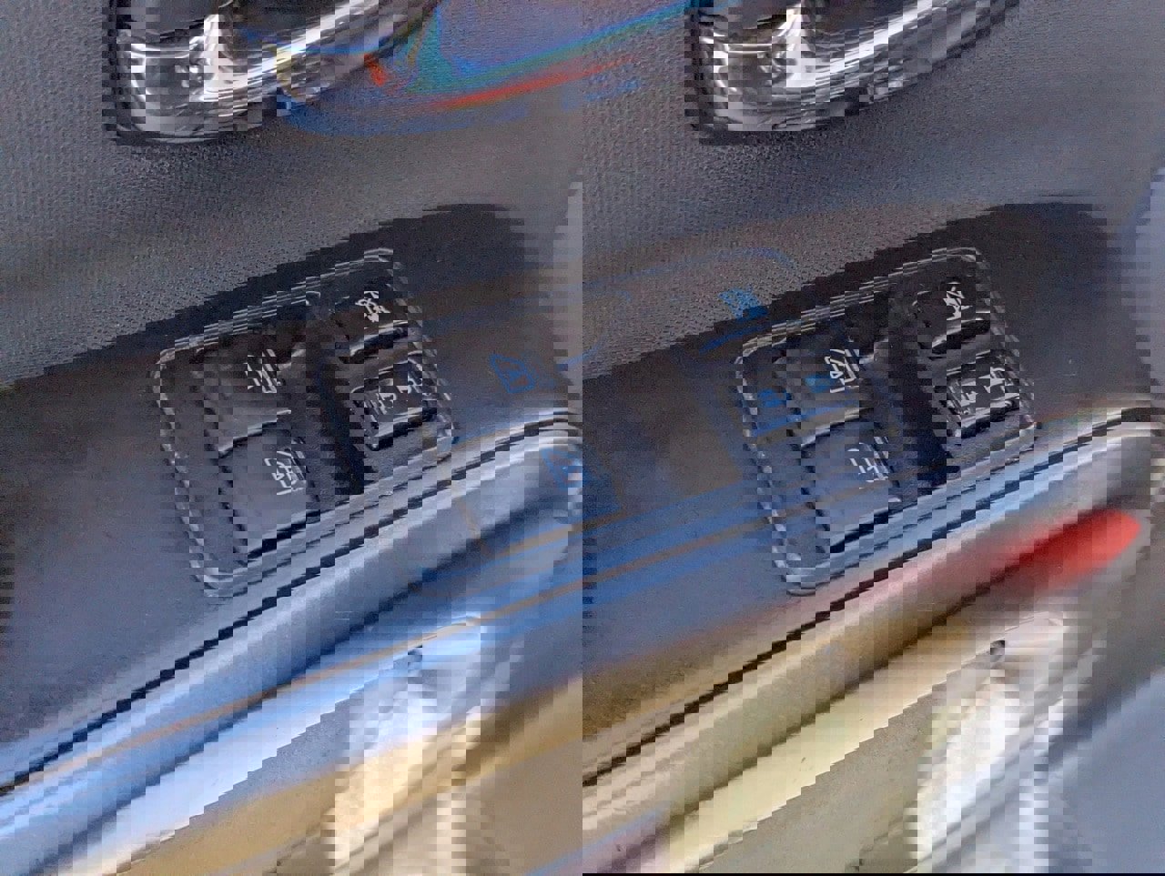 Used 2015 Nissan Titan S image 20