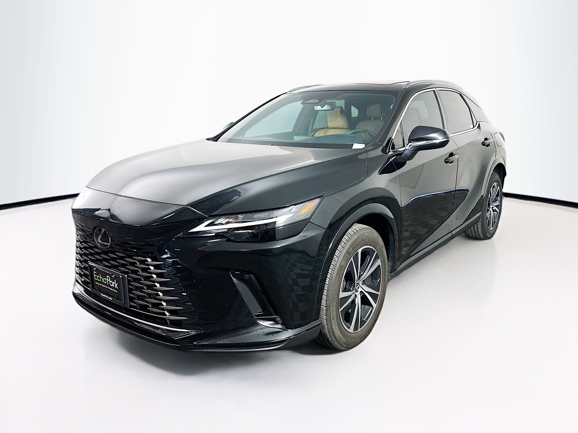 Used 2023 Lexus RX 350 Premium w/ Accessory Package AWD/4WD image 3