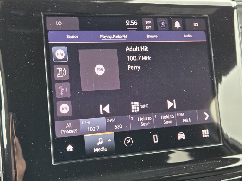 Used 2026 Jeep Grand Cherokee Laredo AWD/4WD image 26