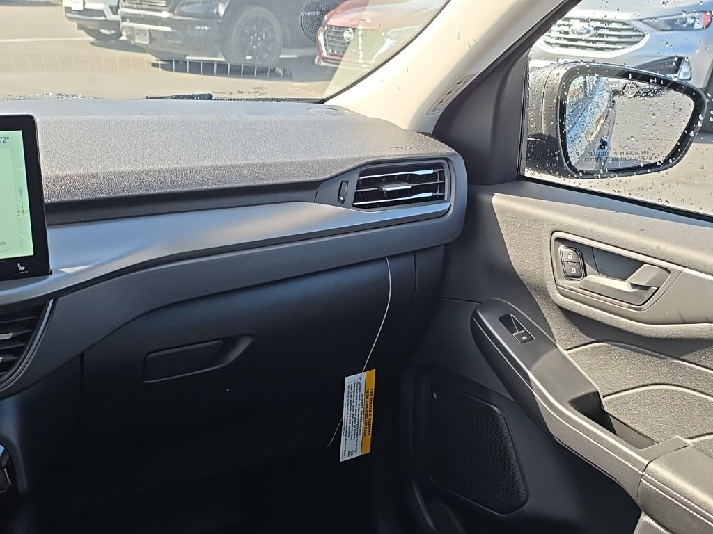 New 2026 Ford Escape Active image 18