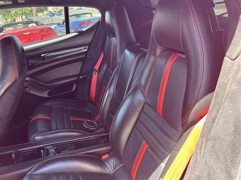 Used 2010 Porsche Panamera S RWD image 18