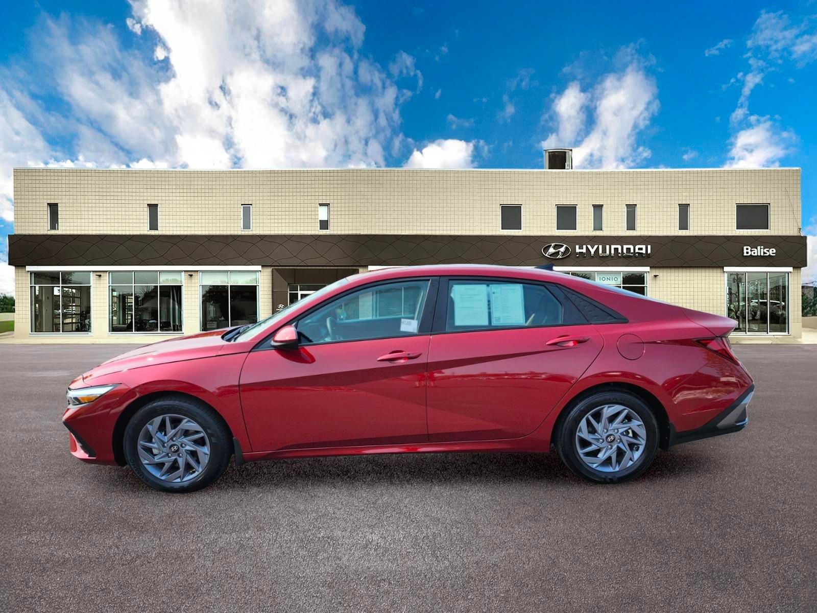 Certified 2026 Hyundai Elantra Hybrid FWD image 6