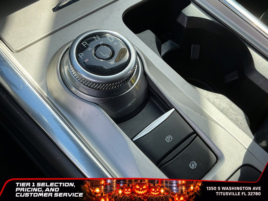 Used 2023 Ford Explorer XLT w/ Equipment Group 202A RWD image 23
