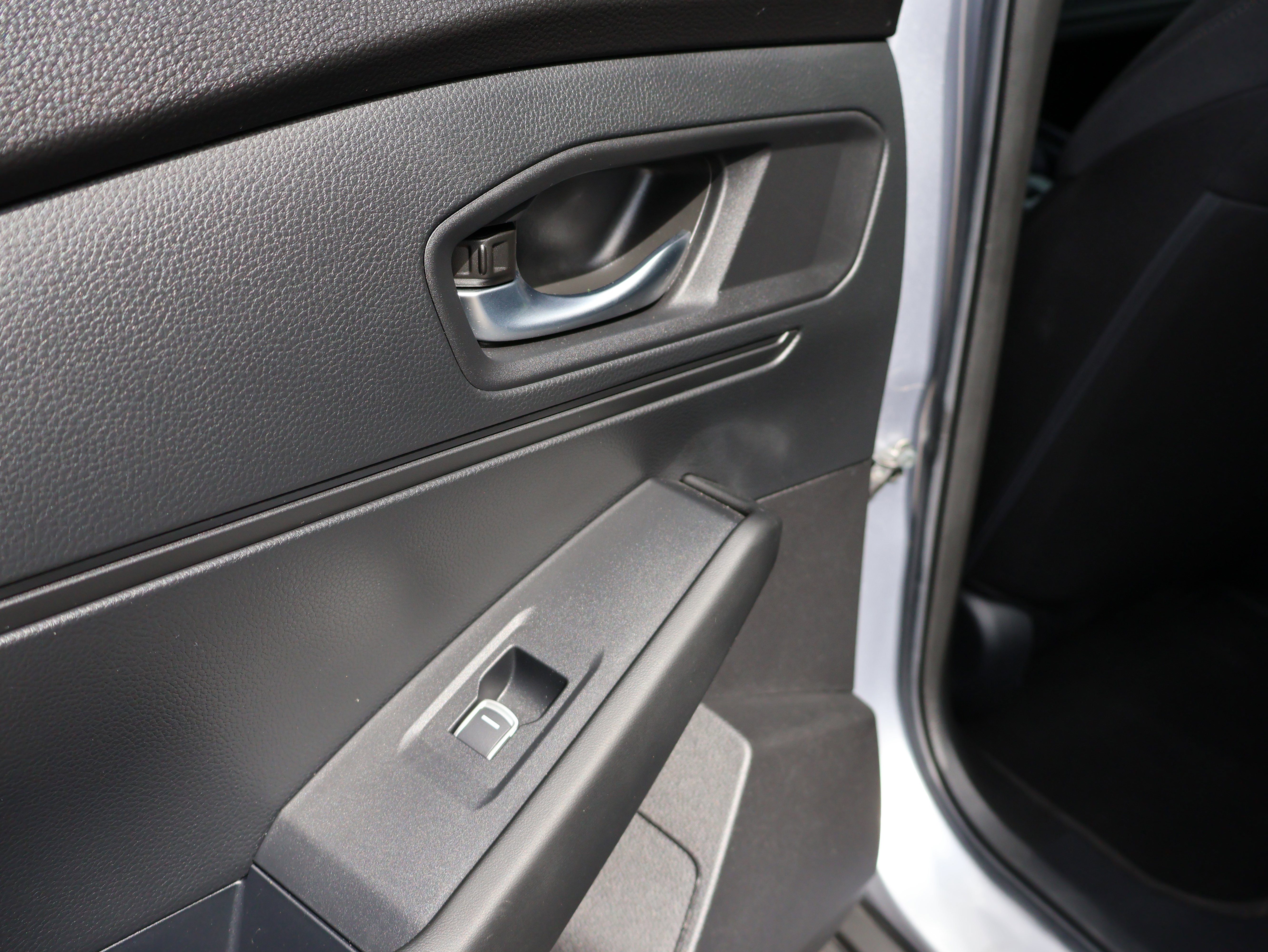Used 2025 Honda Accord LX image 20