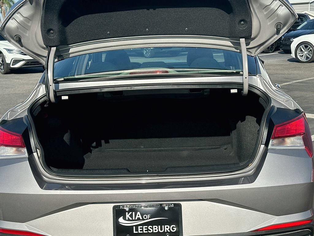 Used 2022 Hyundai Elantra SEL FWD image 23