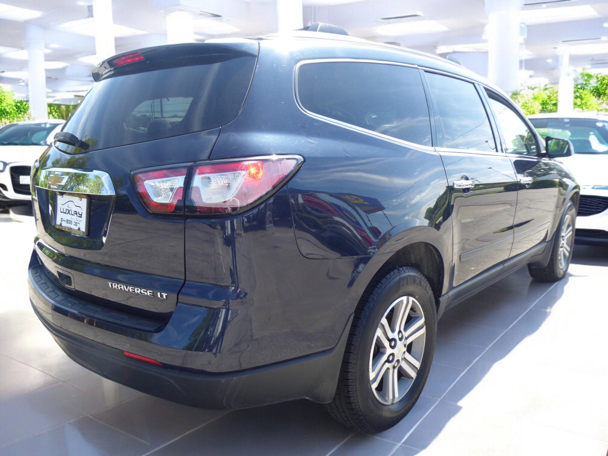 Used 2015 Chevrolet Traverse LT image 10