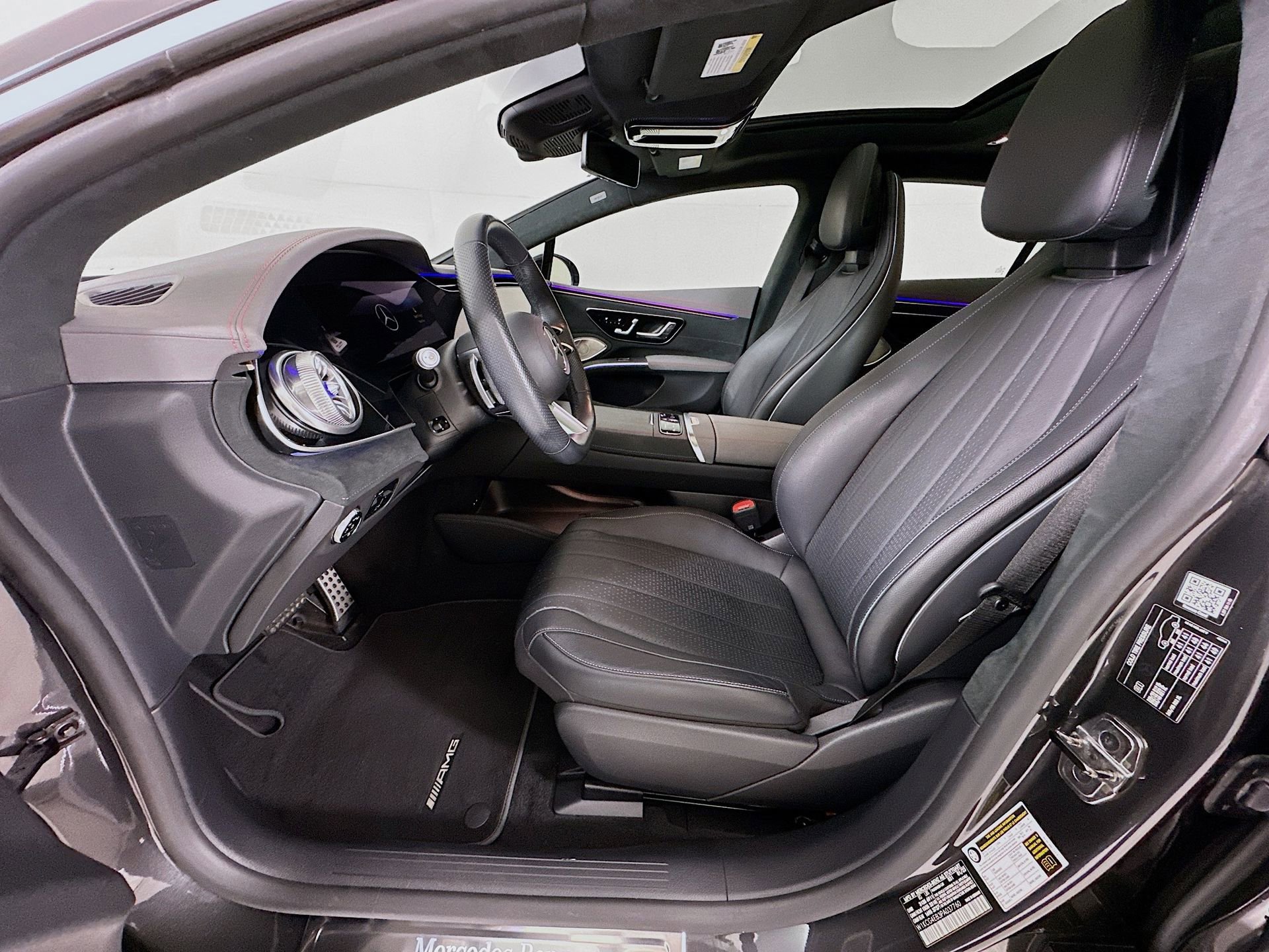 Used 2023 Mercedes-Benz EQS 580 4MATIC Sedan image 23