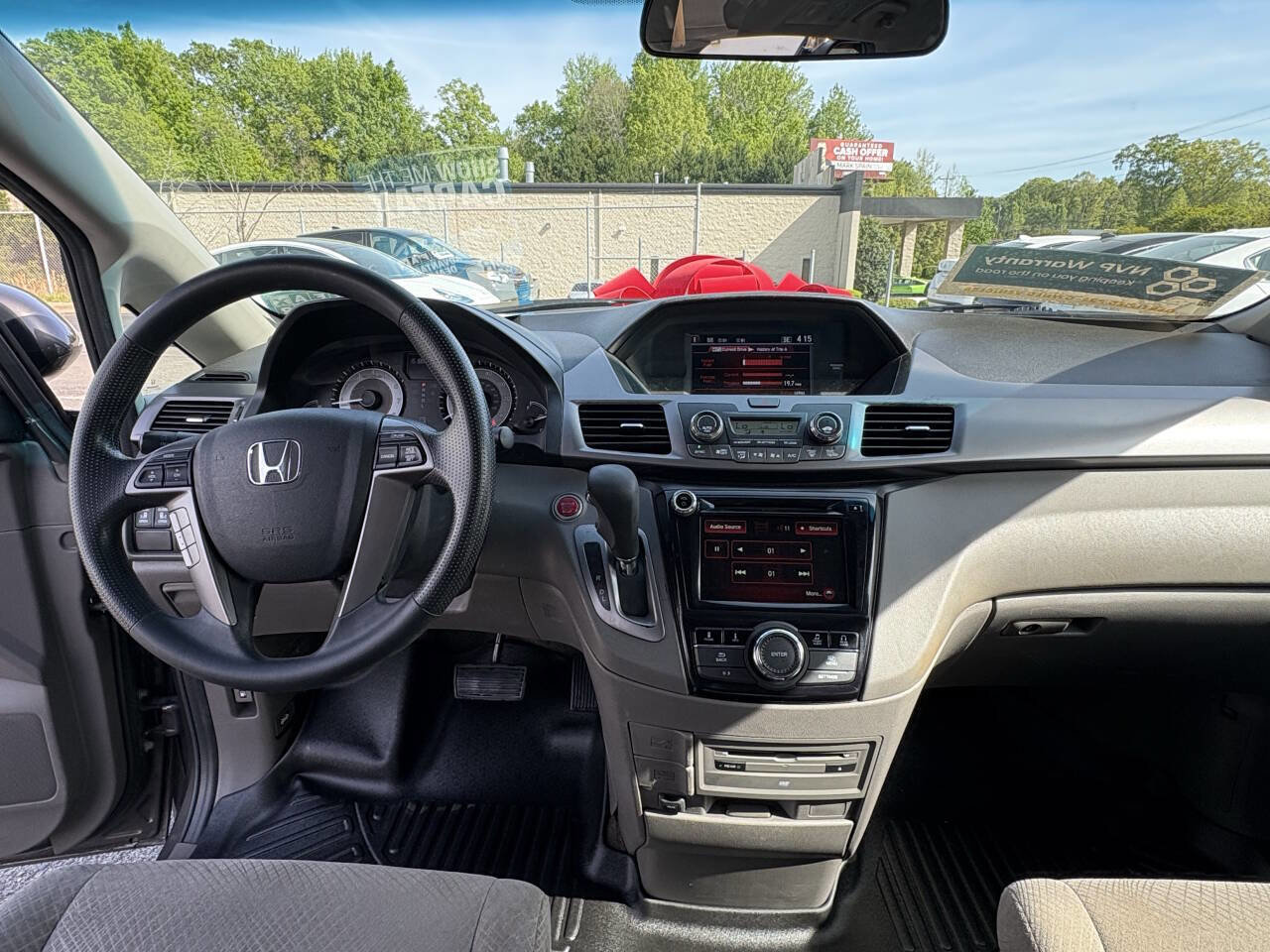 Used 2017 Honda Odyssey SE image 14