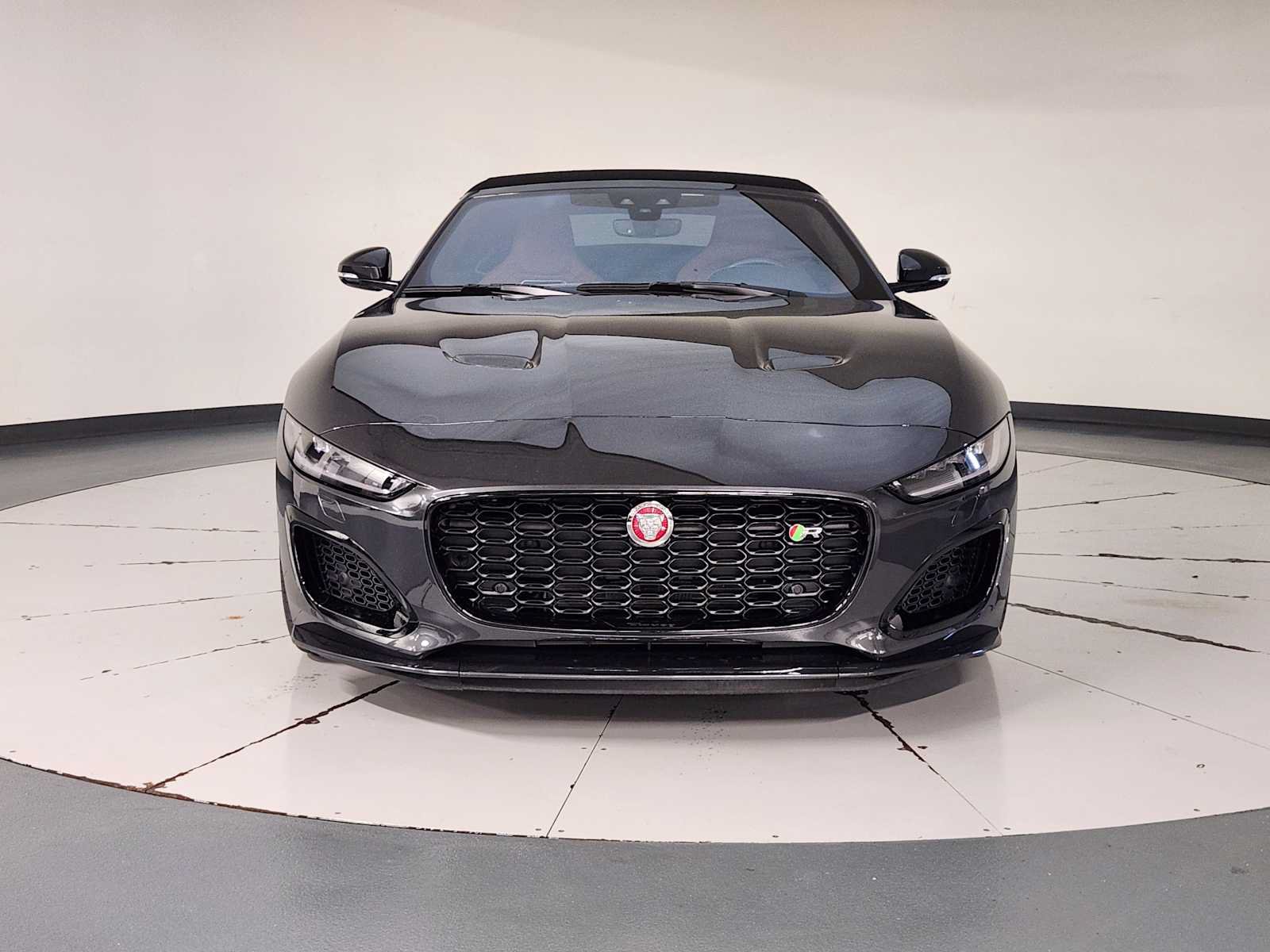 Used 2023 Jaguar F-TYPE R AWD/4WD image 8