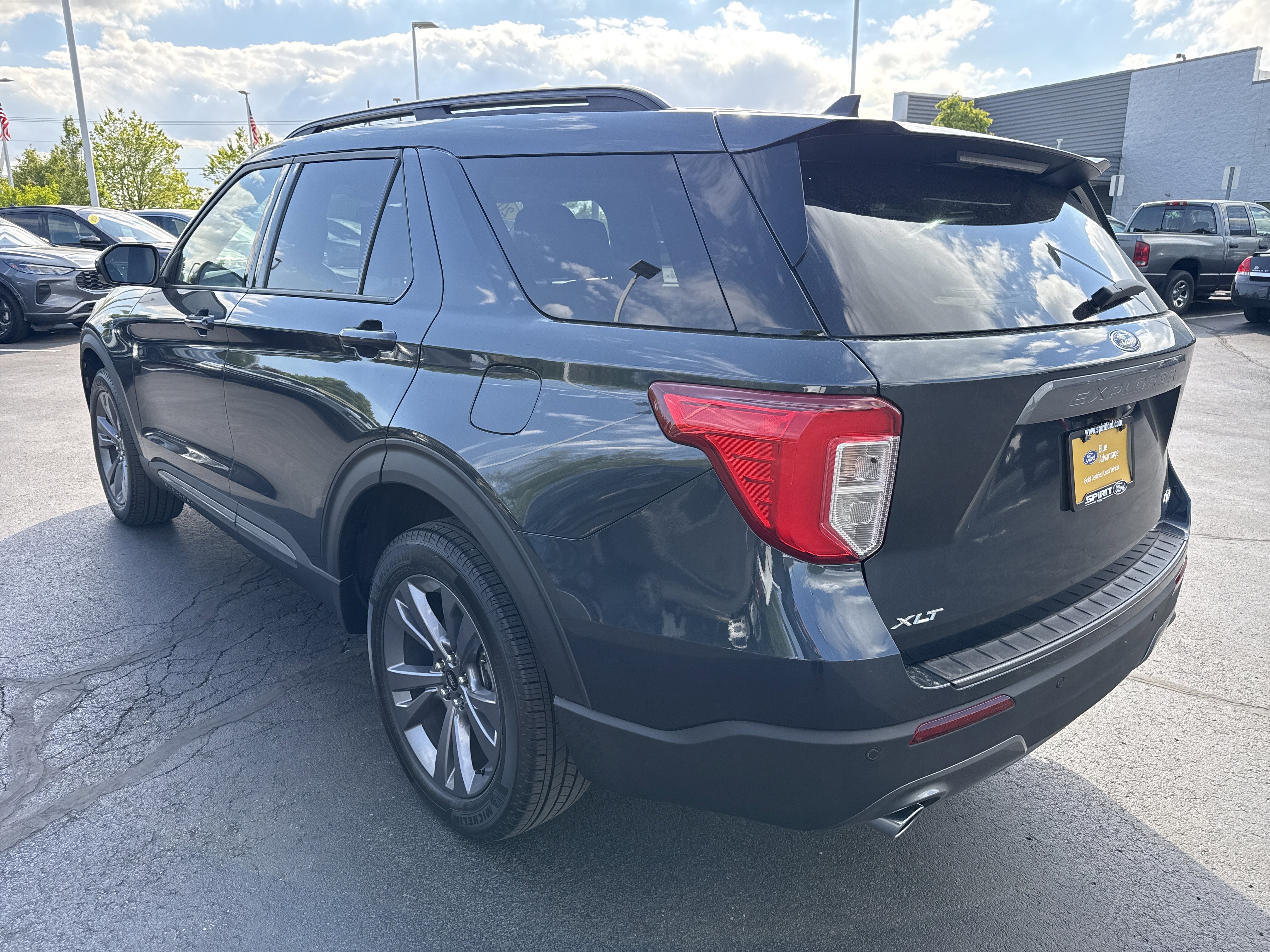 Certified 2023 Ford Explorer XLT w/ Equipment Group 202A AWD/4WD image 6