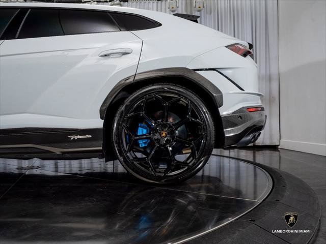 Used 2024 Lamborghini Urus Performante AWD/4WD image 14